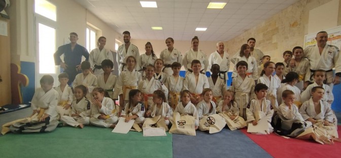 Image de l'actu 'La saison s’achève au judo club guiziérois '